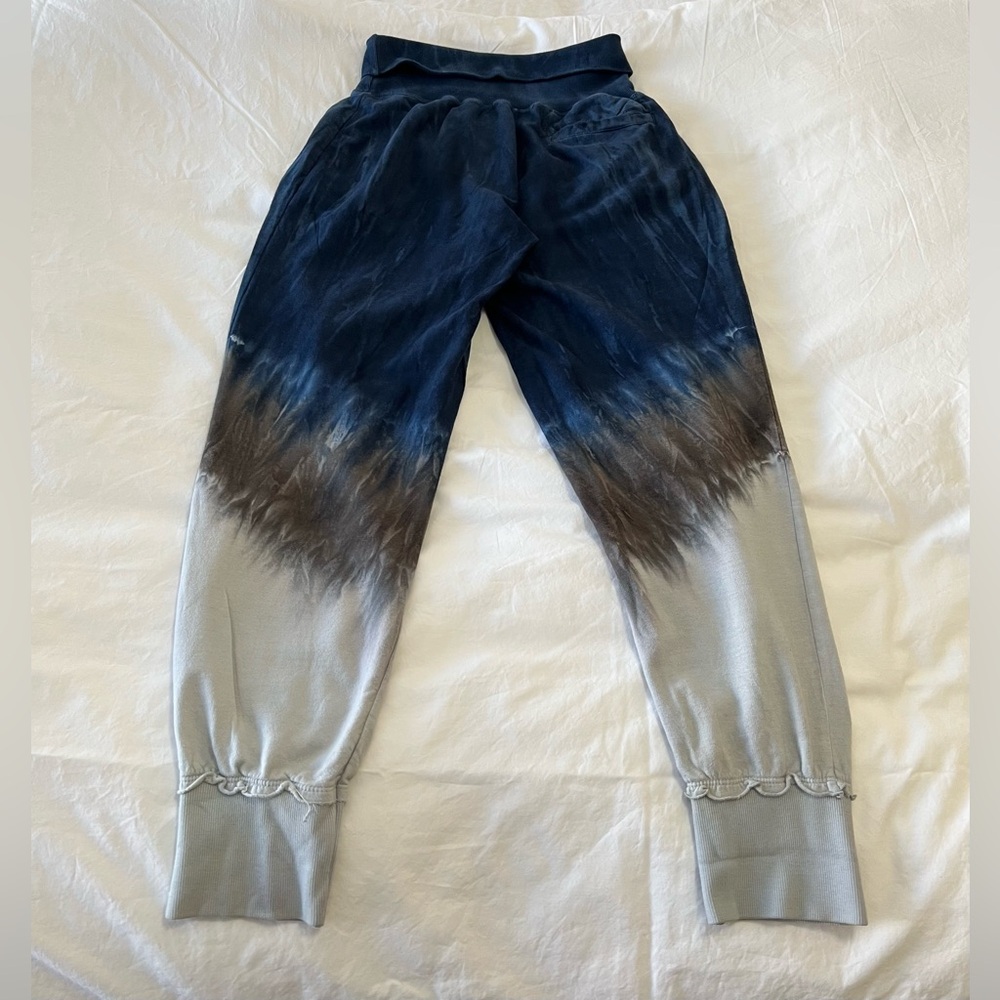 Young Fabulous & Broke | Large | Tie Dye Blue Gray Groove Joggers Rolled Waist - Picture 7 of 10